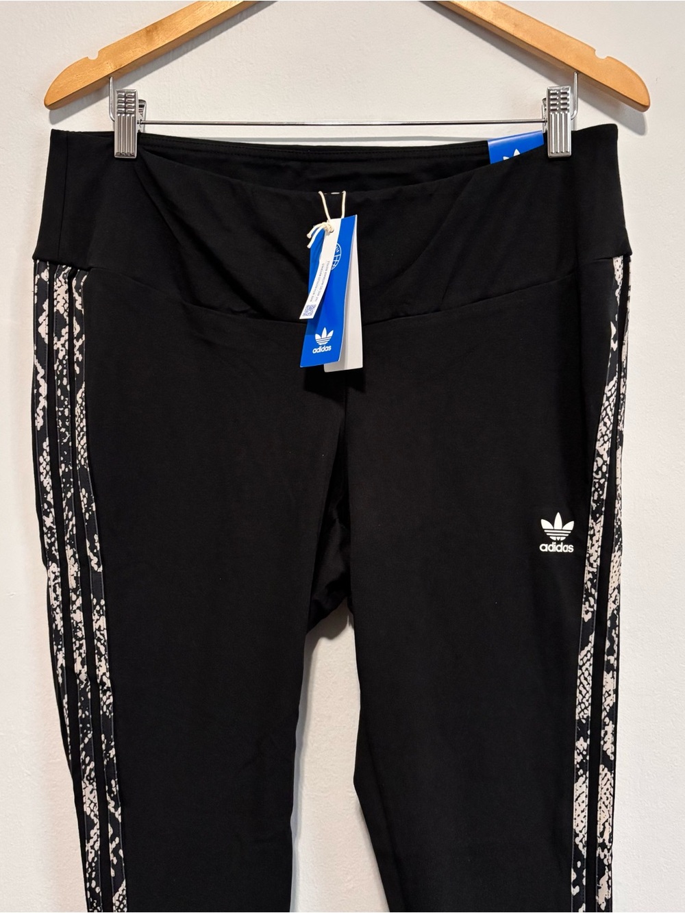 Adidas - Women's 3-Stripes Print Leggings (Plus Size) - Picture 4 of 7